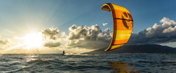 Kiteboarding & Kitesurfing